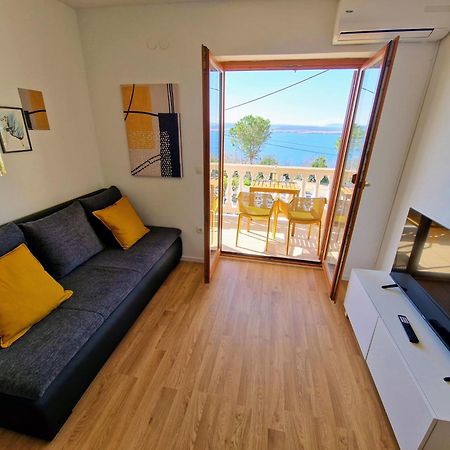 Apartment Ivana Kacjak Crikvenica 드라말리 외부 사진